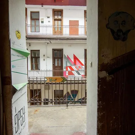 Cornel Hostel